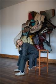 “Collision and Chaos”: Rainer Judd and Solange Knowles Explorethe Legacy of John Chamberlain