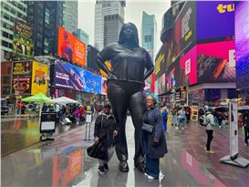 What Do Visitors Think of Thomas J. Price’s Times Square Sculpture?