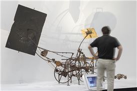 Centre Pompidou Unites Niki De Saint Phalle and Jean Tinguely in Exhibition at the Grand Palais