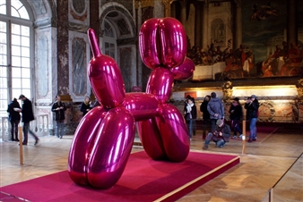 Jeff Koons The Star Of A Tired West