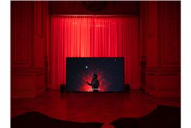 "Con lo zucchero in bocca" Unveils the Bittersweet Truth Behind Sweetness and Extraction