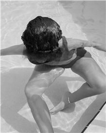 Alana Perino Crafts a Haunting Story of Family and Memory