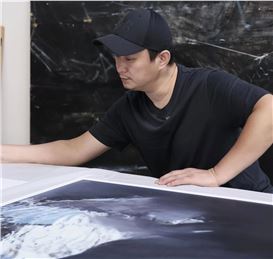 Jia Aili: The Visionary of Post-Apocalyptic Realism