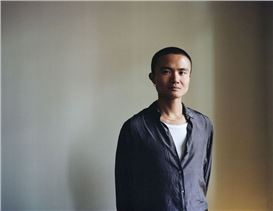 Cosmopolitan Orthodoxy: Li Yong Xiang on His Larger-than-Life Tableaux