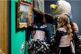 Kansas City, Better at Keeping Promises than Football, Makes Good on Its Super Bowl Wager of Artwork