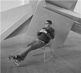 Joel Shapiro, American Post-Minimalist sculptor, 1941–2025