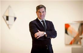 Art Institute of Chicago’s Director on Leave amid Investigation into Airplane Incident
