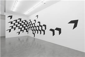 Galerie Eva Presenhuber Presents "Wall Works & Sculptures" with Ten International Artists