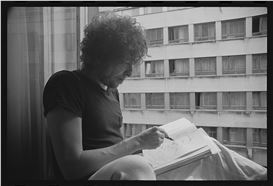 Extraordinary New Exhibition of Bob Dylan’s Paintings Allows a Peek into His Soul