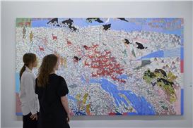 New Exhibition at Serpentine Galleries Celebrates 60 Years of Arpita Singh’s Distinct Vision