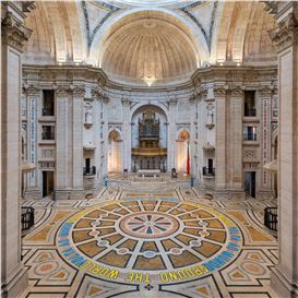 Lawrence Weiner “AROUND THE WORLD / A VOLTA AO MUNDO” at Panteão Nacional, Lisbon