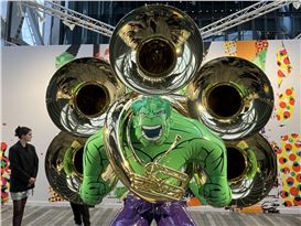 Frieze New York Is Back to Its Old Ways