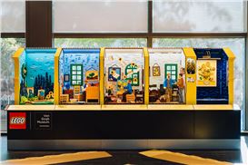 Yellow House Made of LEGO Bricks Unveiled at Van Gogh Museum