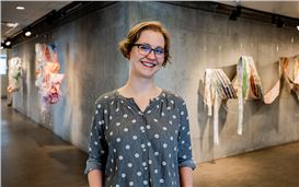 How One Artist Stopped Art Business Overwhelm in Its Tracks