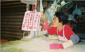 Maggie Xin Wen: Capturing What Hides in Plain Sight