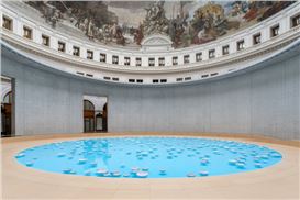 Céleste Boursier-Mougenot’s Meditative ‘Clinamen’ Is a 21st-Century Urban Giverny