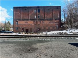 Dan Colen’s Sky High Farm Launches New Fundraising Biennial Exhibition